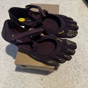 Vibram Women's FiveFingers Dark Purple and Yellow Shoes